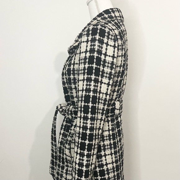 SOLD—LOVESTITCH TWEED TRENCH COAT | SIZE: M - Picture 4 of 8